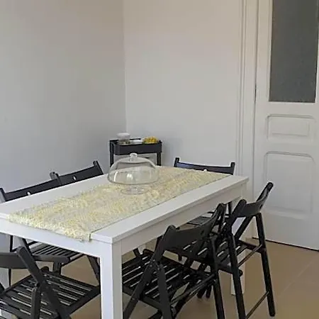 Maga Station Naples